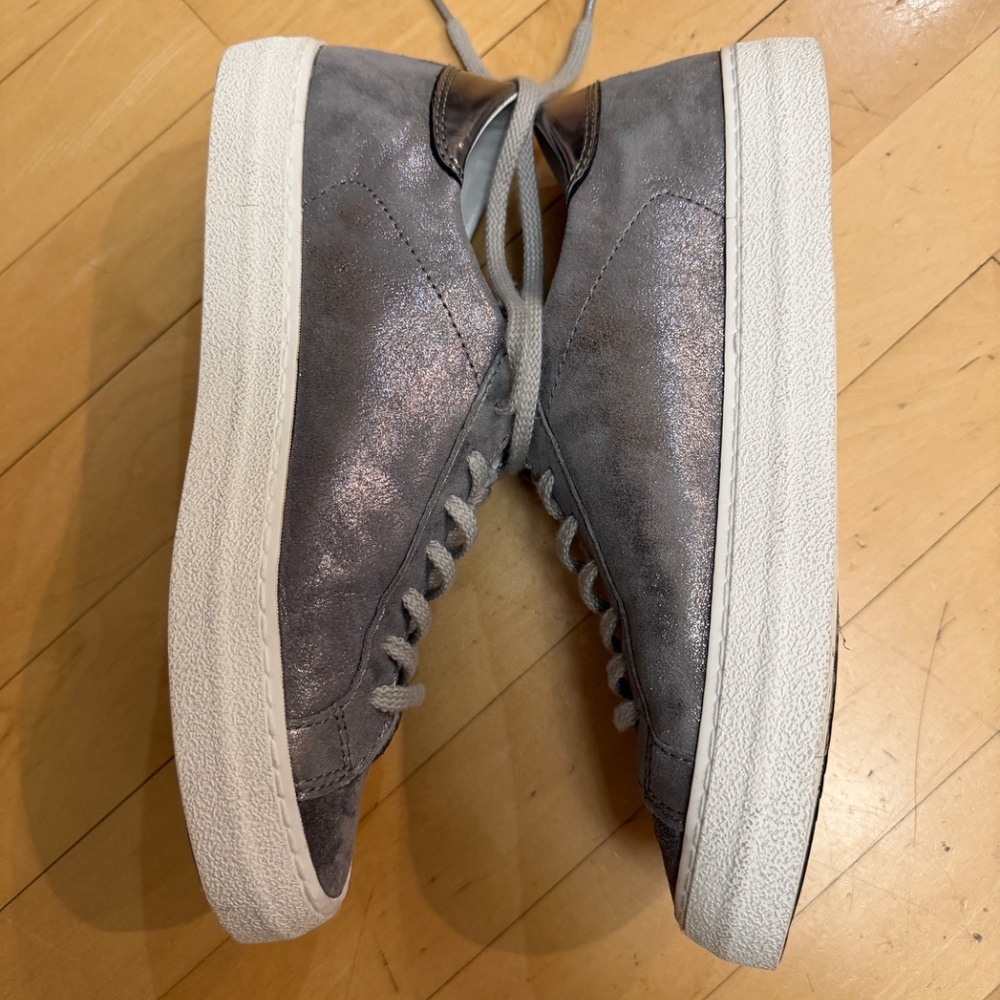 Like New D.A.T.E. Hill Low Stardust Sneakers in Metal Gun, 7 ( 7.5) CB2511 - Picture 5 of 8